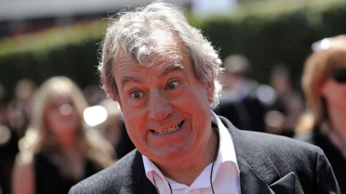 In this Saturday, Aug. 21, 2010 file photo, Terry Jones arrives at the Creative Arts Emmy Awards in Los Angeles. (Source: AP Photo/Chris Pizzello, file)
